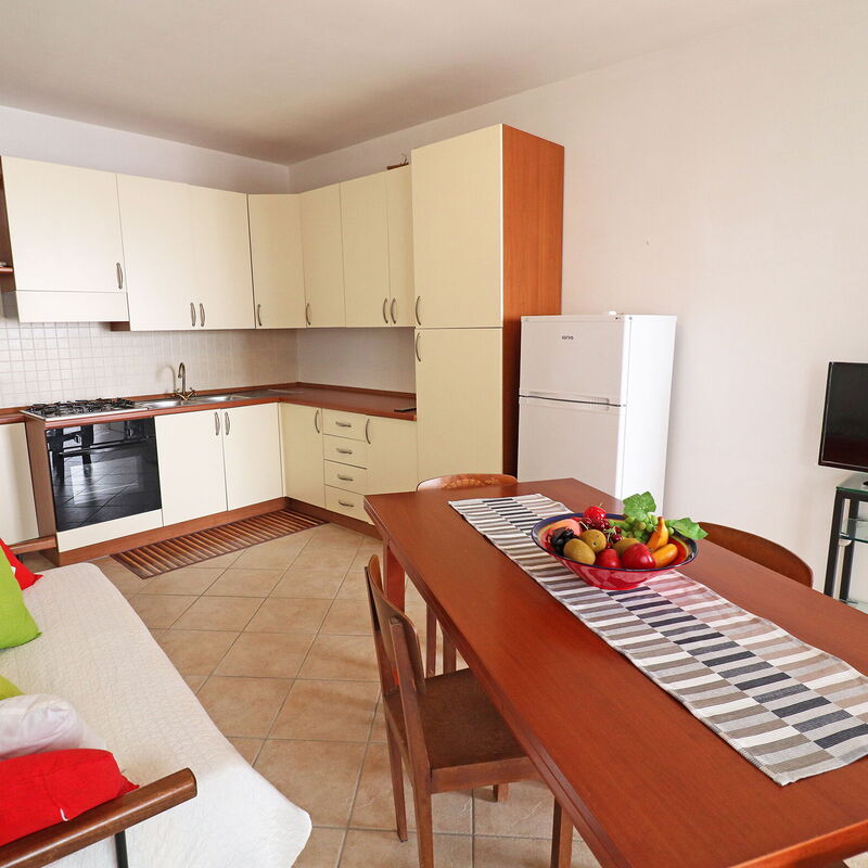 Martina: Dining Room