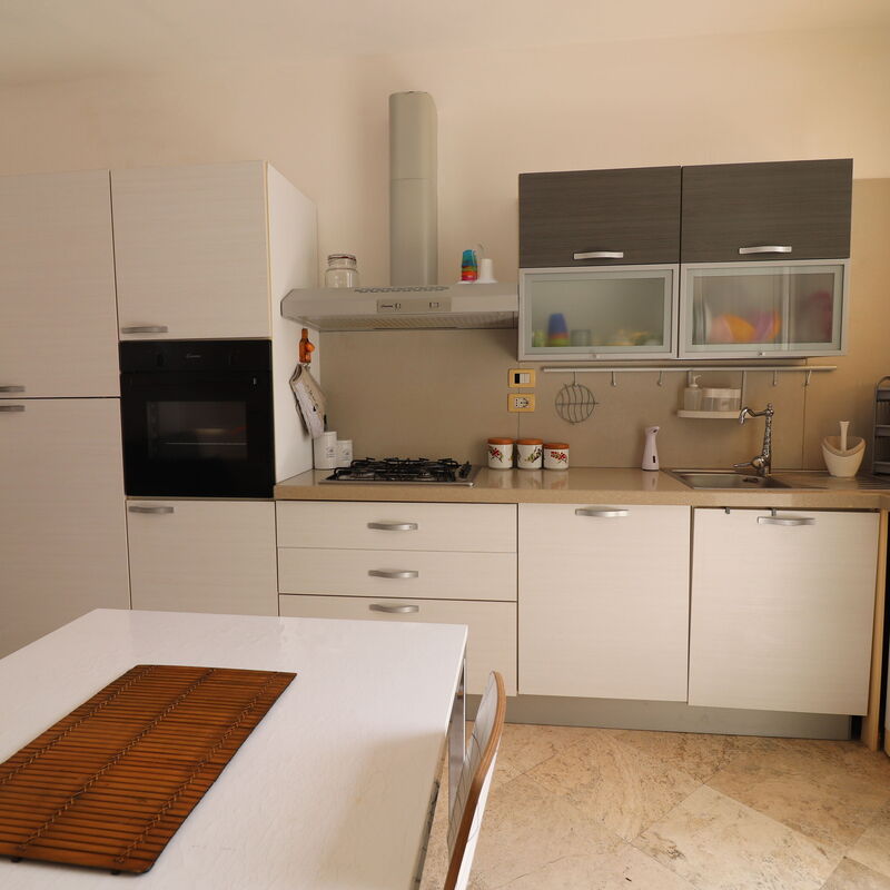Marika: Kitchen