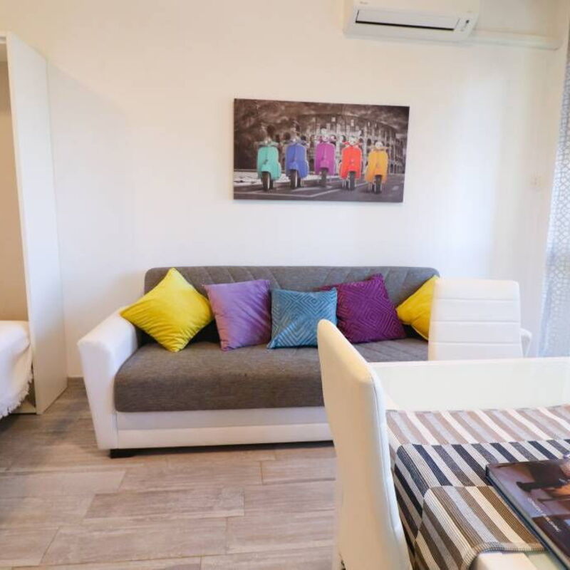 Alba: Living Room