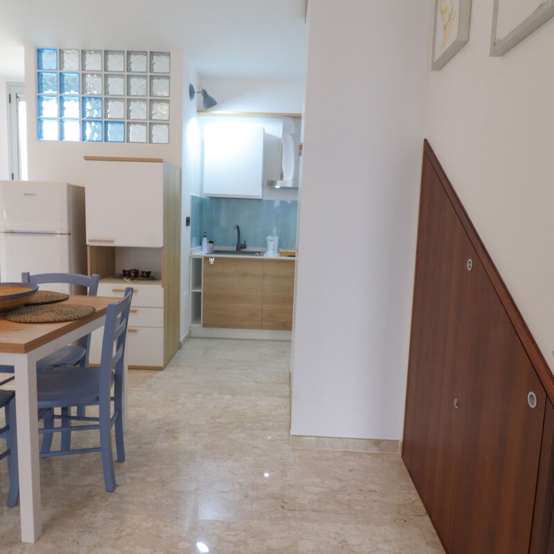 Malika: Dining Room, Living Room