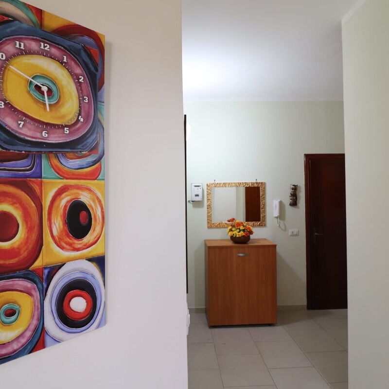 Lucia: Other Room