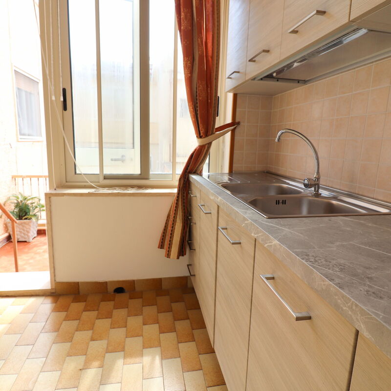 Isabel: Kitchen