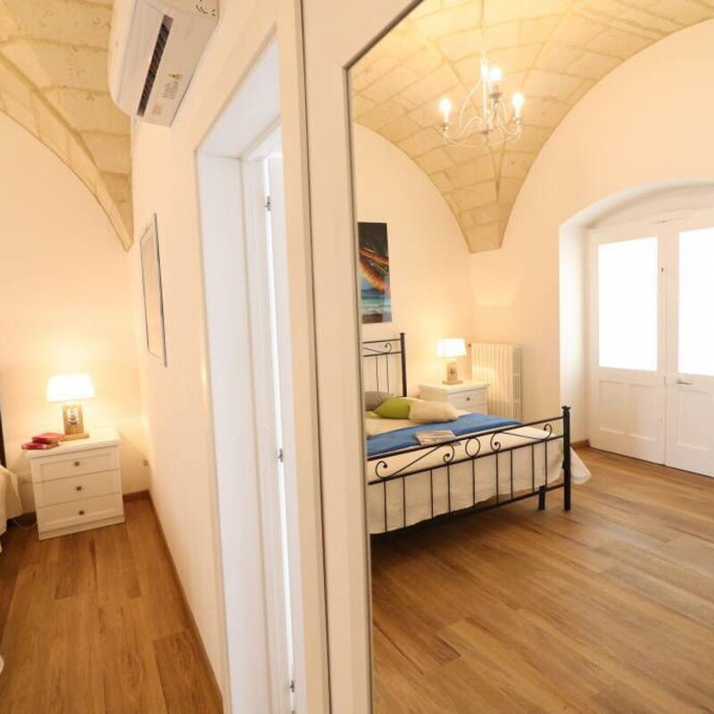 Glenda: Bedroom