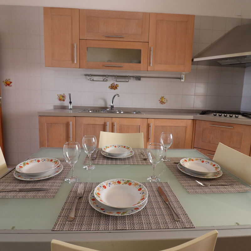 Idrusa: Dining Room
