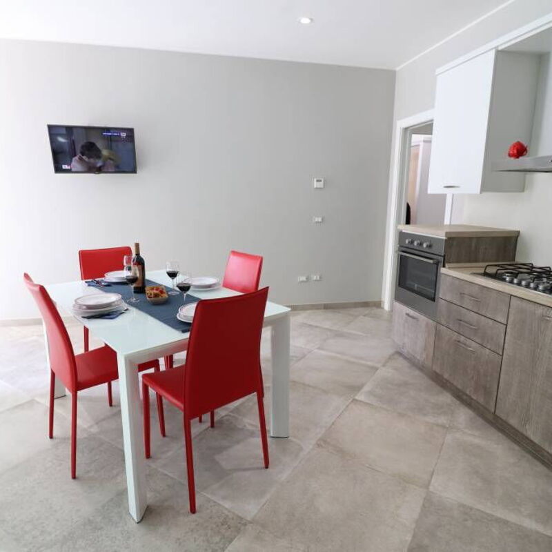 Giuditta: Dining Room