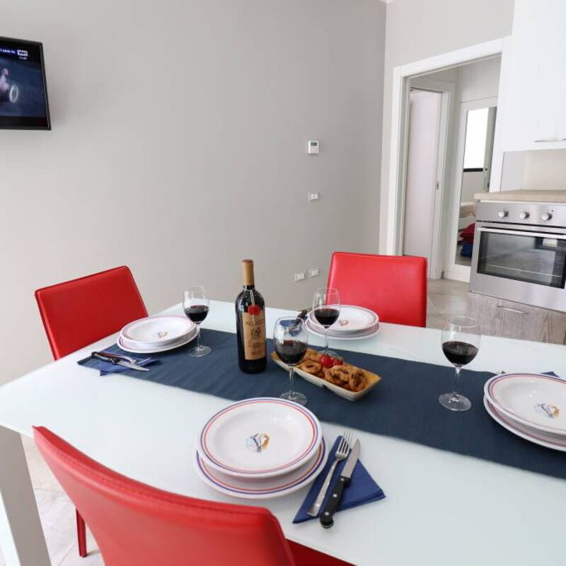 Giuditta: Dining Room