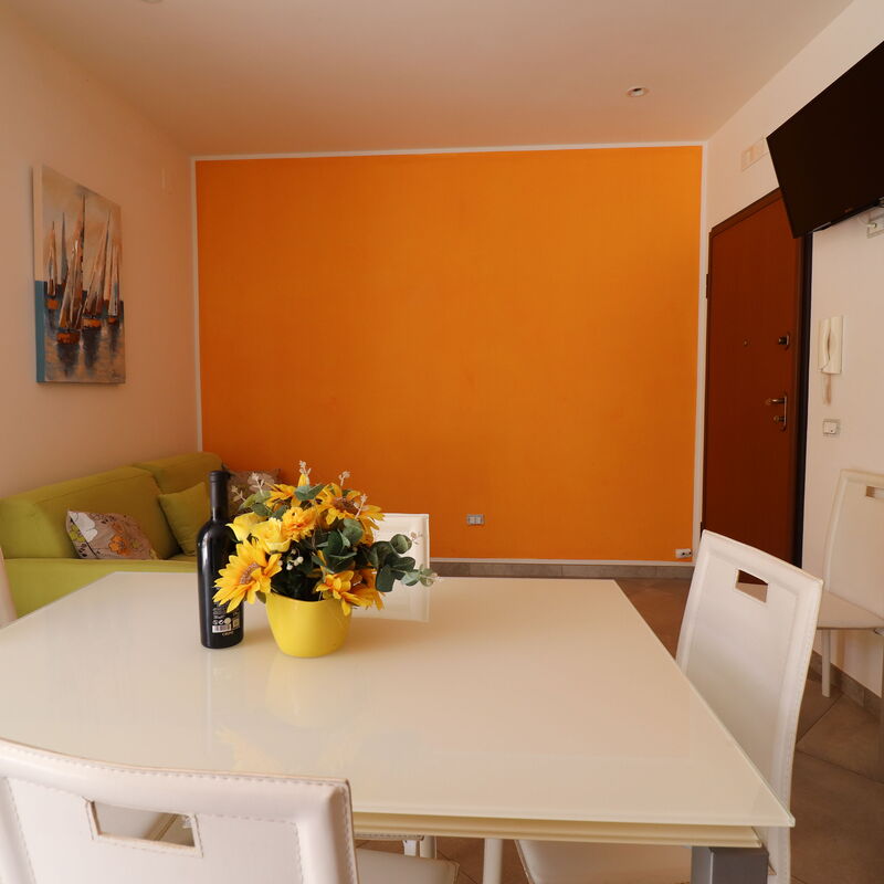 Susanna: Dining Room
