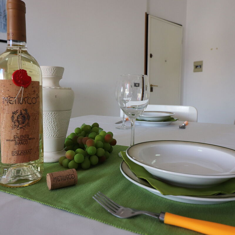 Gio: Kitchen