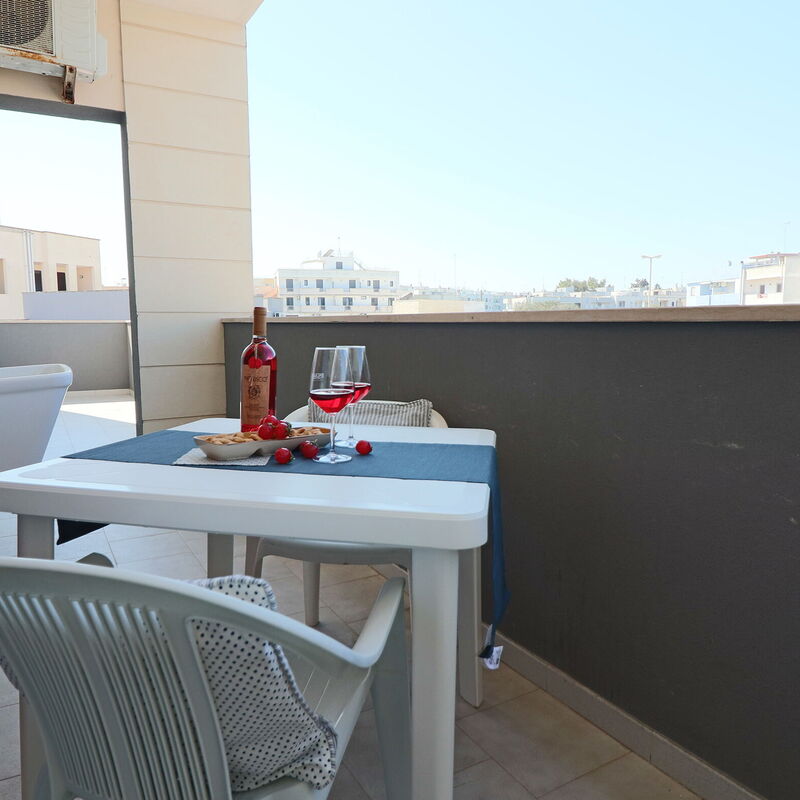 Gio: Balcony / Terrace / Patio, Outdoor