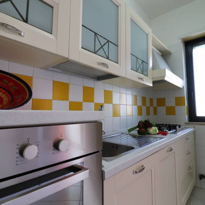 Gio: Kitchen