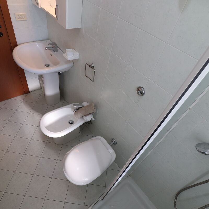 Gaia: Bathroom