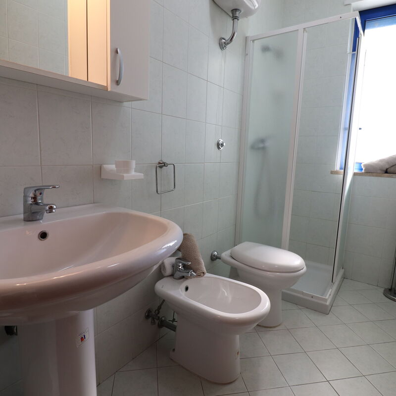 Gaia: Bathroom