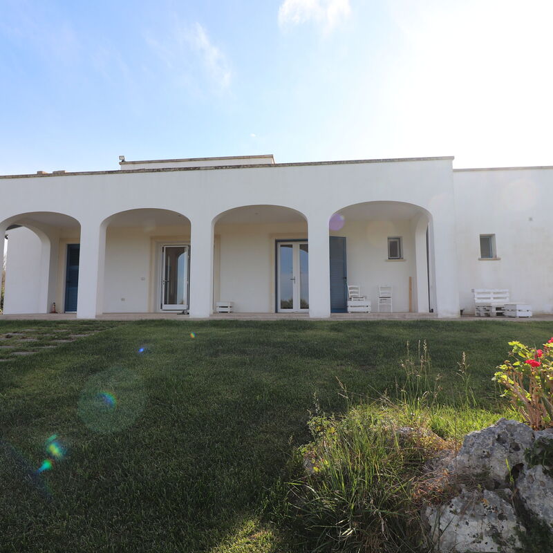 Elegante Villa Casale 50: Main Entrance, Outdoor