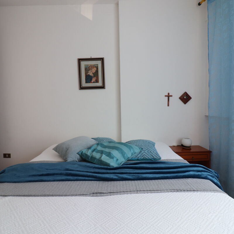Ayra: Bedroom