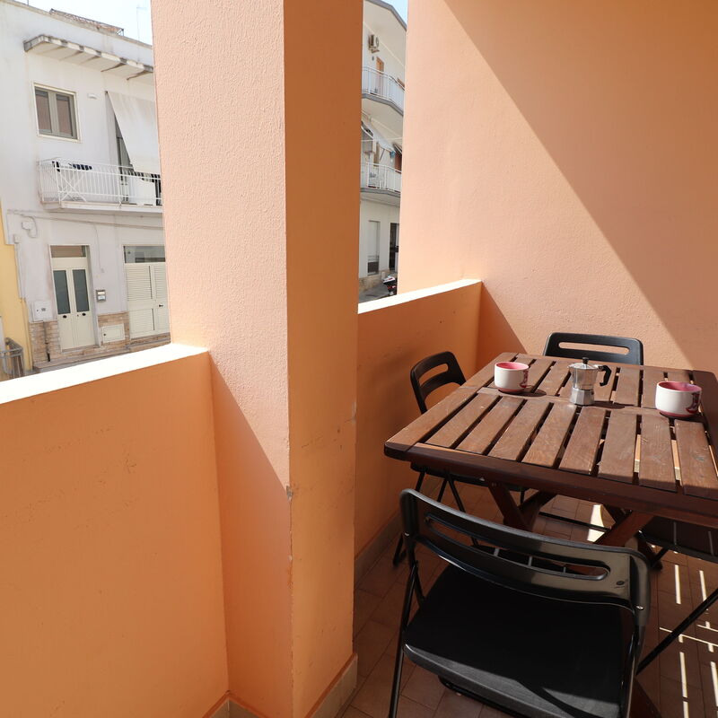 Ayra: Balcony / Terrace / Patio, Building Exterior