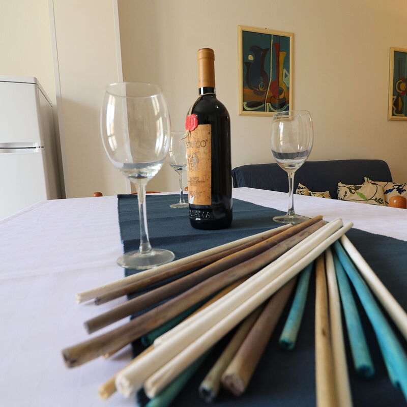 Marta: Dining Room