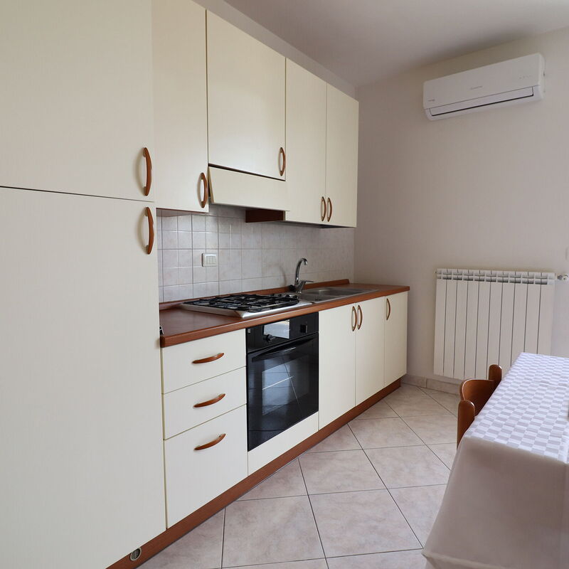 Marta: Kitchen