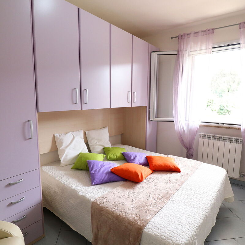 Claudia: Bedroom