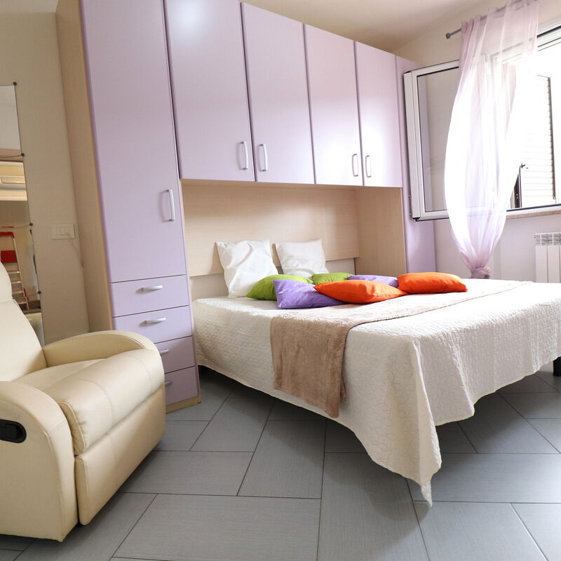 Claudia: Bedroom