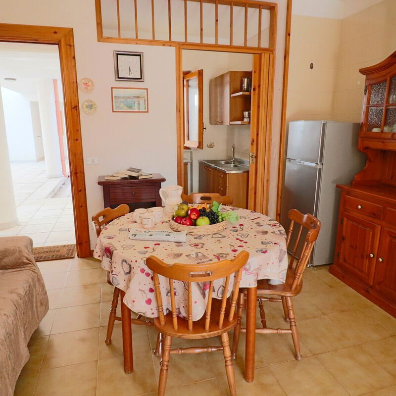 Cecilia: Dining Room