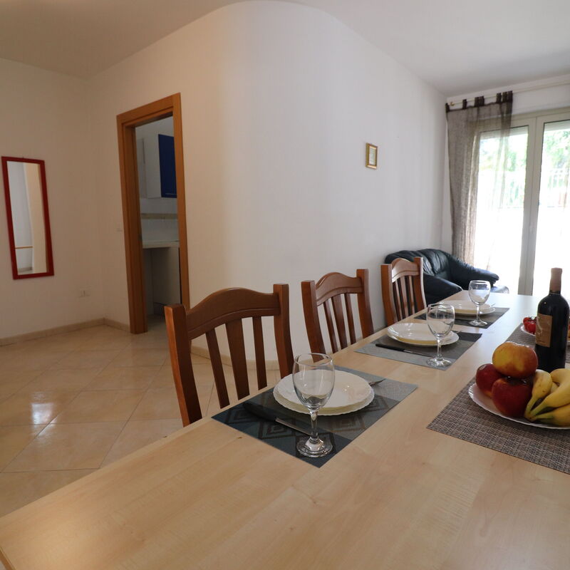 Elettra: Dining Room