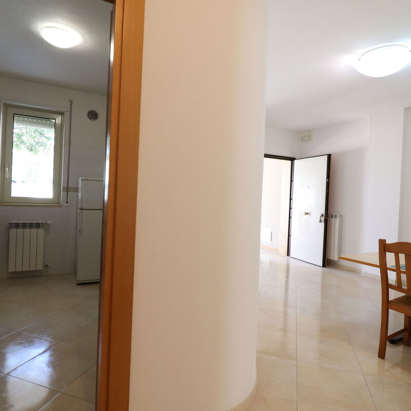 Elettra: Dining Room, Kitchen