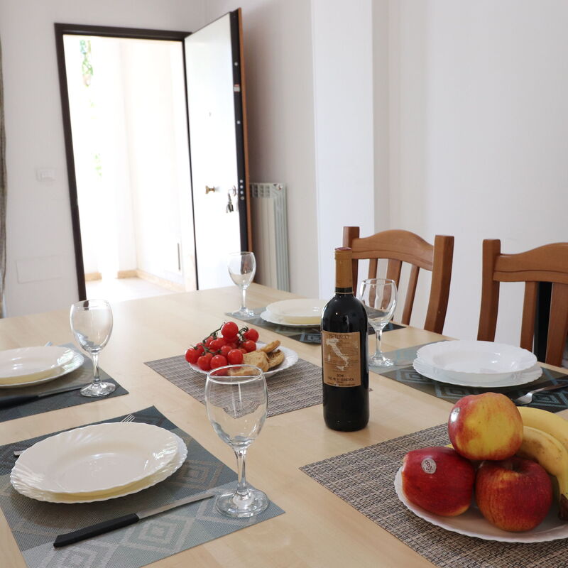 Elettra: Dining Room